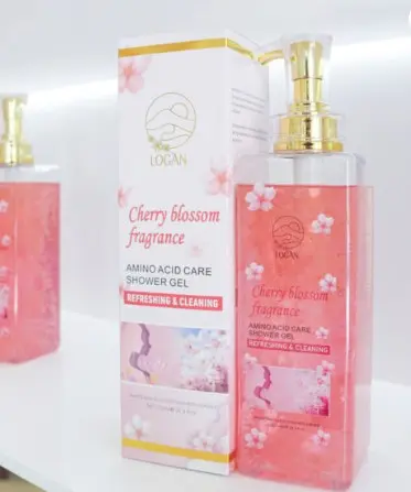 Logan ដុសខ្លួនក្រអូបឆឺរី 750ml