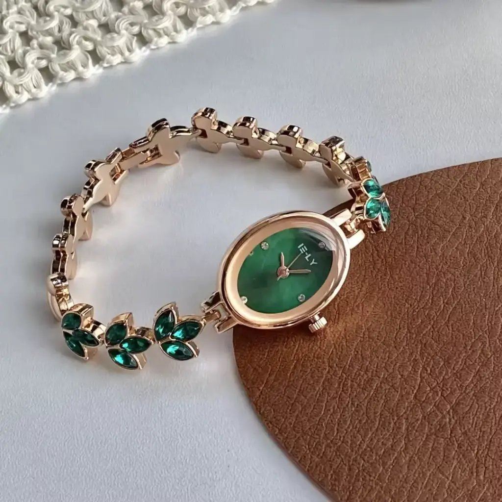 IE-TY នាឡិកានារីខ្សែផ្កា3ស្លឹក