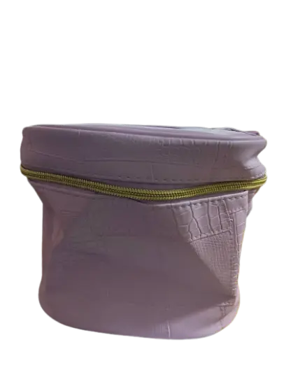 កាបូបស្បែកក្រពើដាក់សម្ភារៈផាត់មុខ