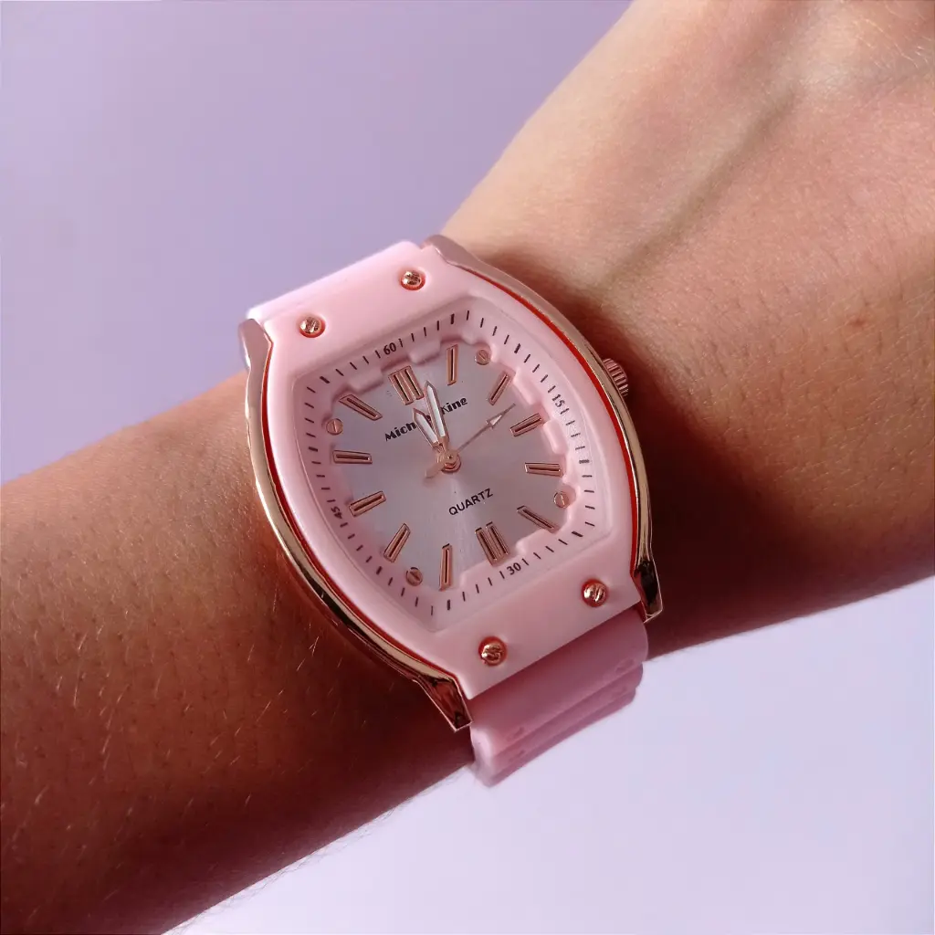 Ying Lan Quartz នាឡិកាដៃខ្សែជ័រ