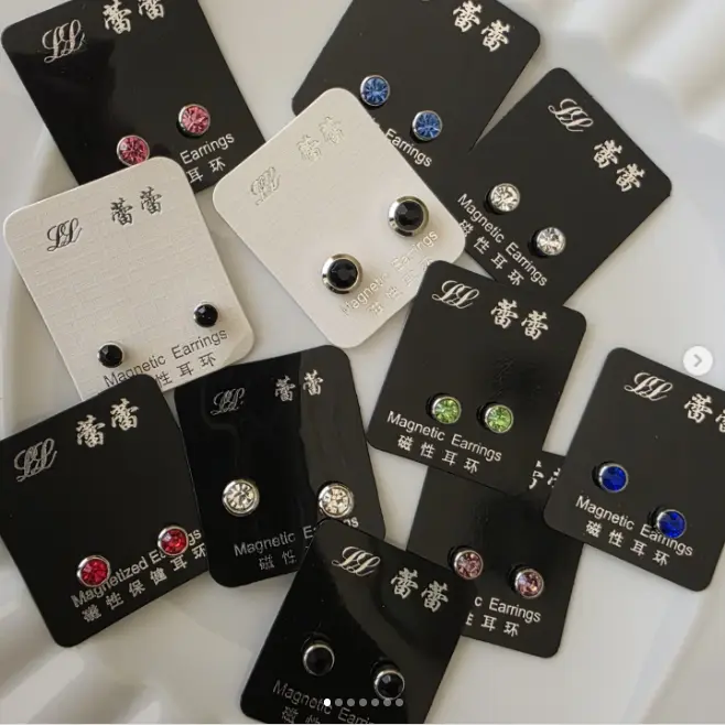 Accessory Magnetic Earring ក្រវិលឆក