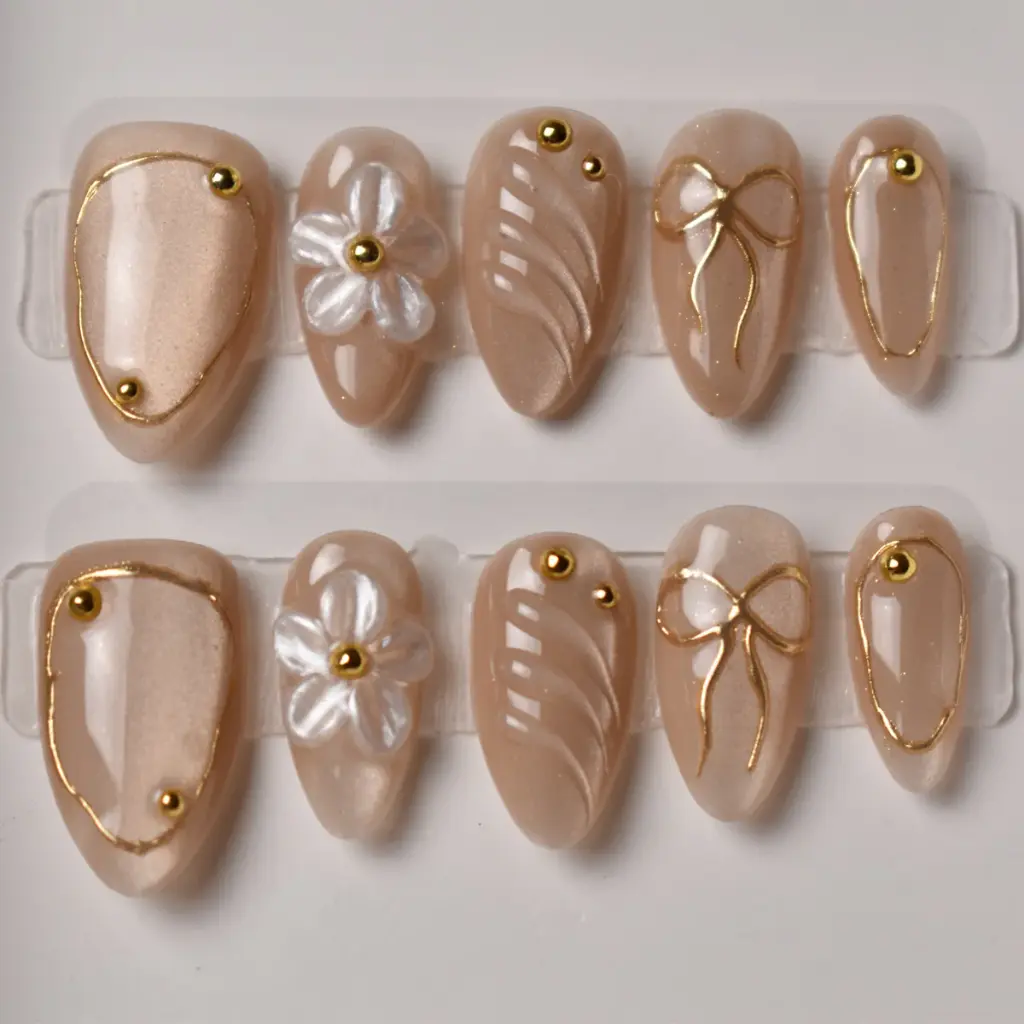 Nails Natural Delicate&Comfortable ម៉ូតលម្អផ្កា និងខ្សែបូរ 24pcs
