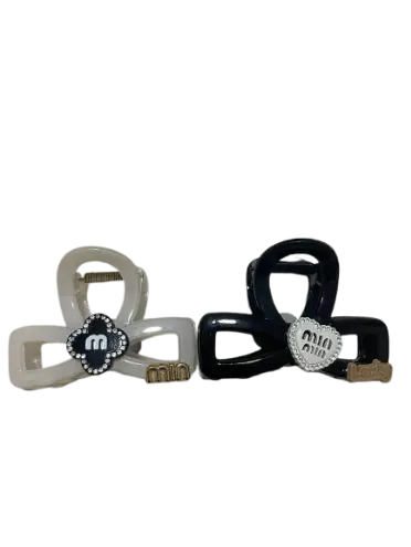 174-ដង្កៀបសក់min