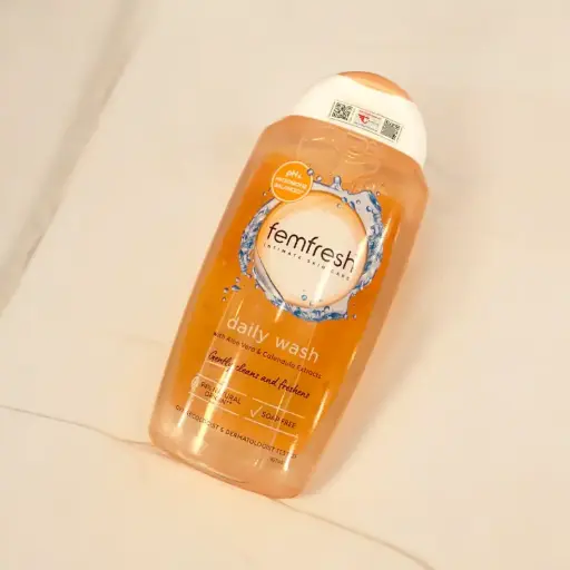 [410200]  Femfresh ទឹកអនាម័យ ទឹកក្រូច 250ml