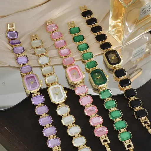 [425552] Ying Lan Quartz នាឡិកានារីខ្សែត្បូងធំ