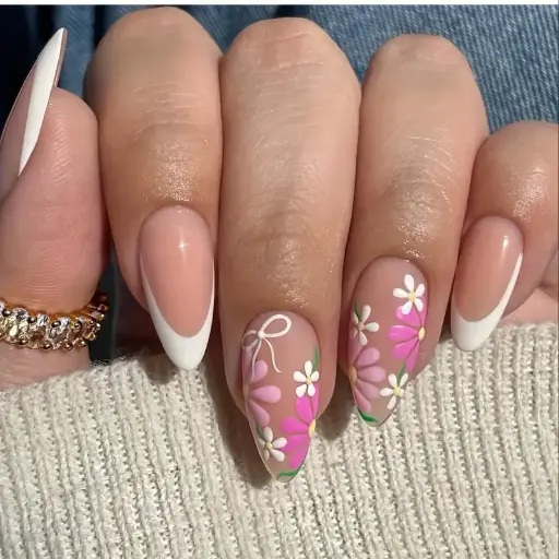 [401083] Beautiful Nail ម៉ូតក្រចកពណ៌ស្រាលមានផ្កាតូចៗ 24pcs