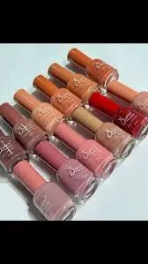 [409027] Queen ថ្នាំលាបក្រចកចម្រុះពណ៍