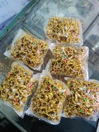 [414045] Fashion ខ្សែកមានត្បូងជុំវិញ